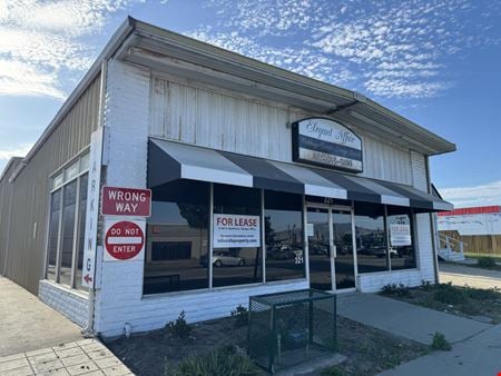 Preview of commercial space at 321 N Main St