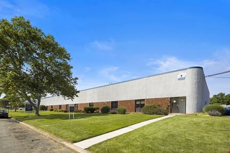 Preview of commercial space at 7 Jules Ln