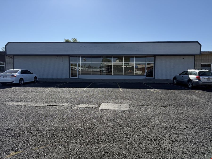 Multi-Use Building on 1st Street