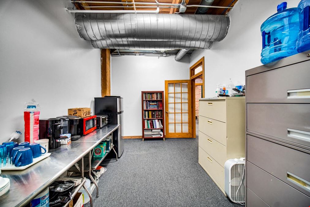 566 W Lake St, Suite 240, Chicago, IL 60661