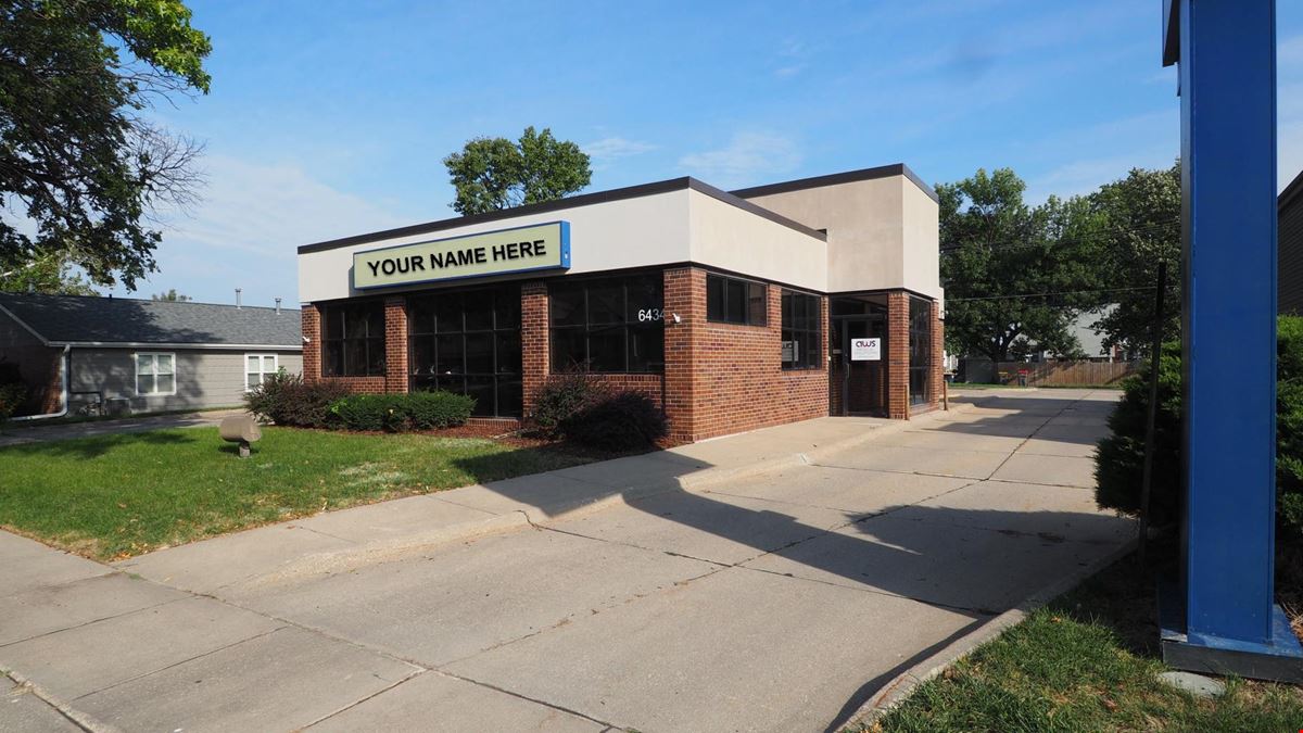 Office/Retail For Sale in Havelock