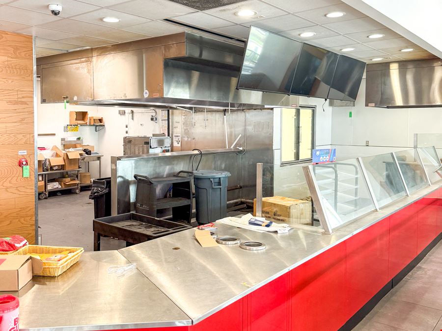2,000 SF QSR in Operating Stripes / Sunoco near Acadiana Mall