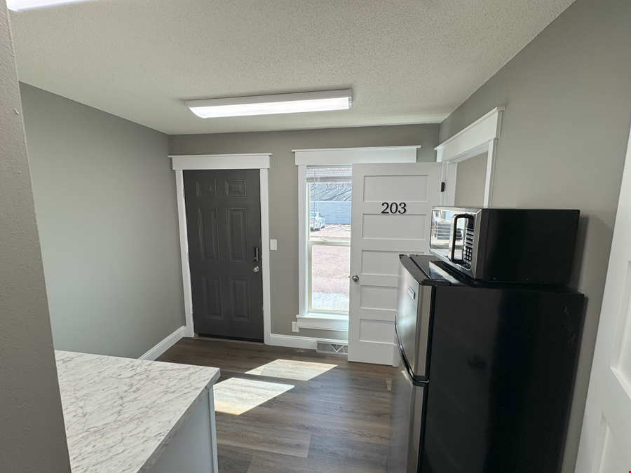 Prairie Wynn Plaza Executive Suites