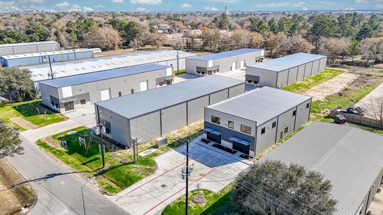 Preview of Industrial space for Rent at 13th Street