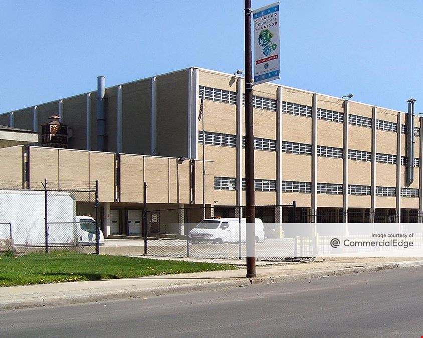 4800 & 5000 West Roosevelt Road