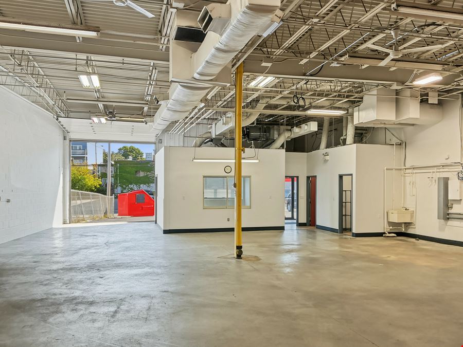2847 SF Small-Bay Industrial | Drive-In Door | Beverly, MA
