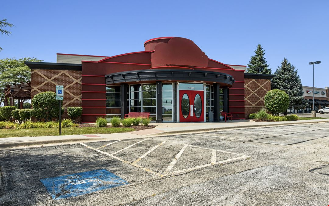 Vacant Red Robin