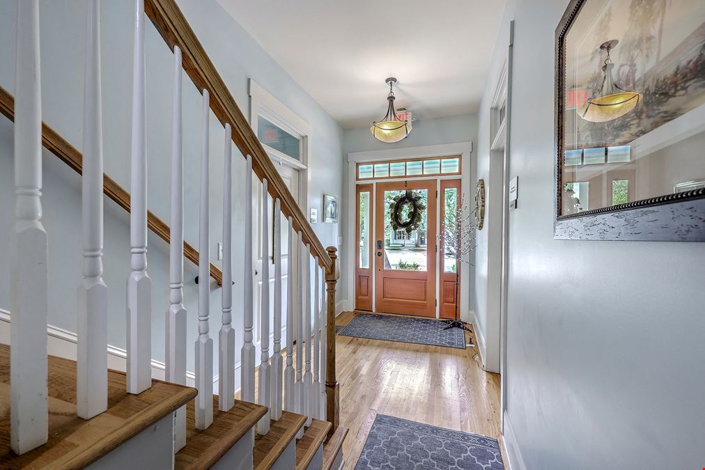 Commercial Gem in the Heart of Historic Summerville