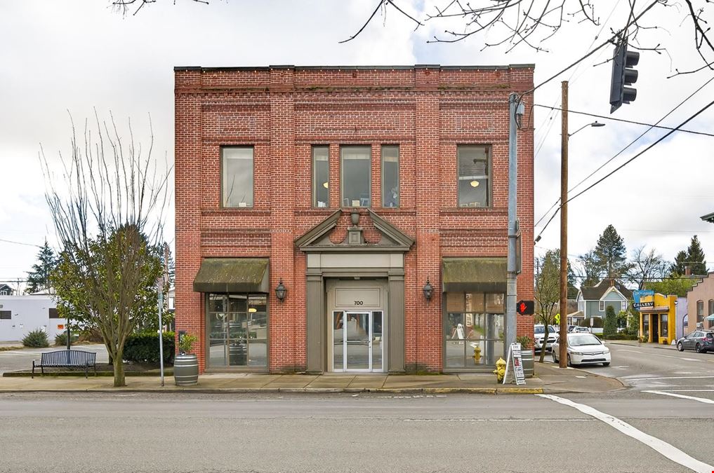 700 E 1st Street