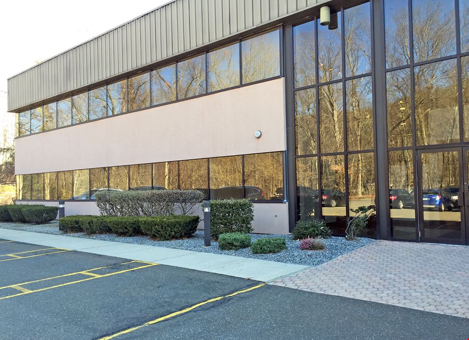 6 Trowbridge Dr
