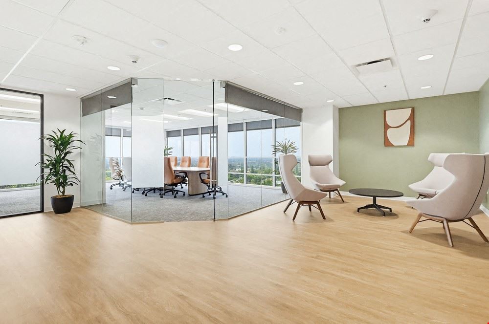 Encino Financial Center | Penthouse B