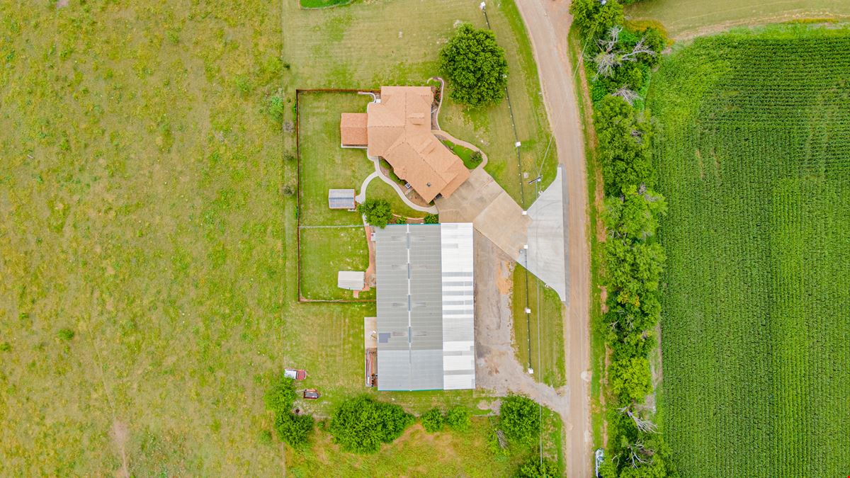 Live/Work Property with Industrial-Grade Workshop