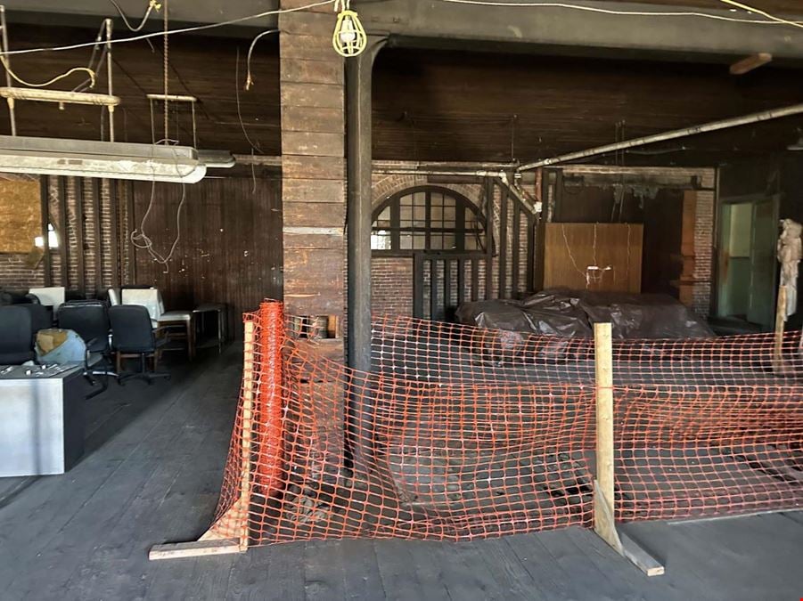 400 N 6th Ave
