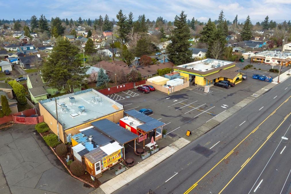 3137-3139 & 3211 NE 82nd Ave
