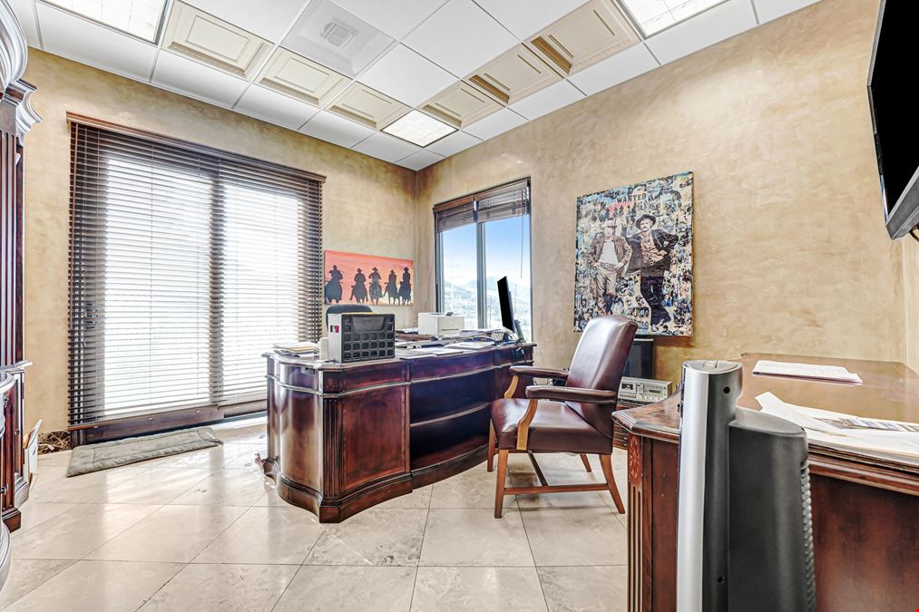 28047 Dorothy Dr