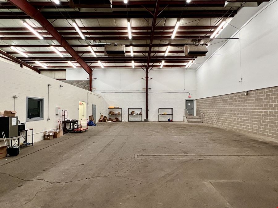 For Sale | 10,625 SF Warehouse