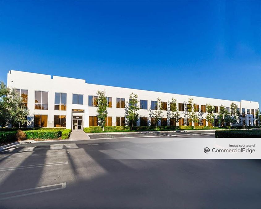 Discovery Business Center - 15440 Laguna Canyon Road