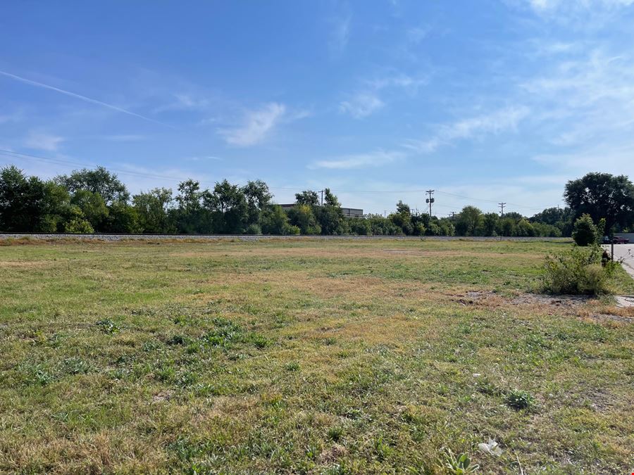Prime Lot For Sale In Industrial Park