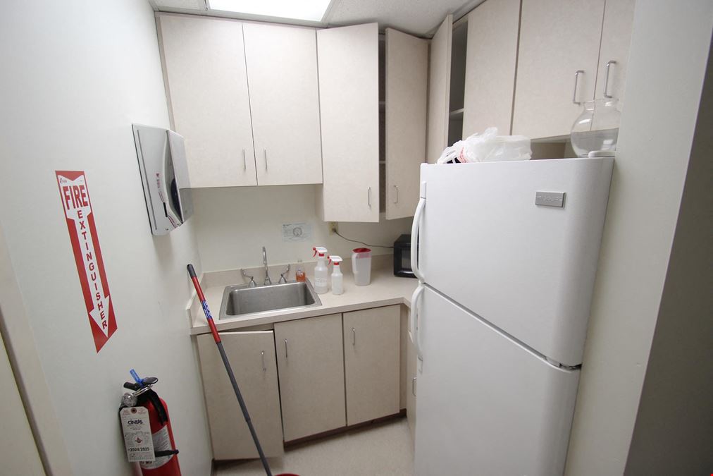 3816 Center Rd # 3824