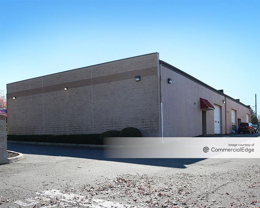 Rockhill Industrial Center - 16-22 Rockhill Road