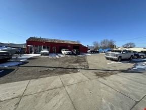 2500+/- SF Warehouse/Storage Building in Industrial Zoning