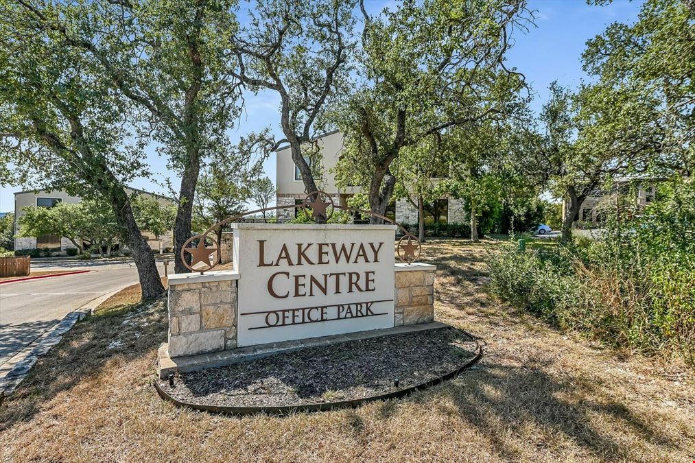 7 Lakeway Centre CT