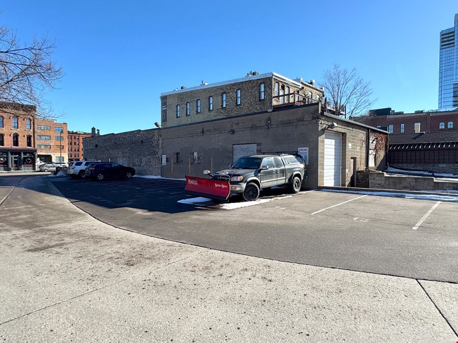 215 Washington Ave N