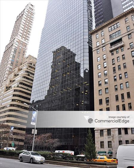 Preview of Office space for Rent at 499 Park Avenue