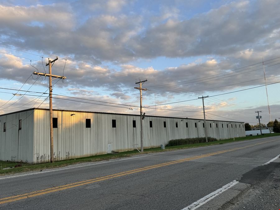 Fort Wayne 129,600 SF 3616 Independence Dr., Fort Wayne, IN