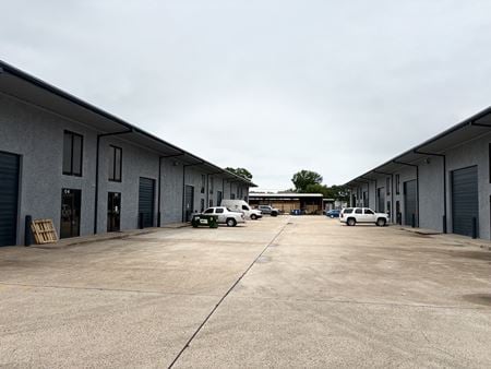 Preview of Industrial space for Rent at 5708 N Shepherd Dr
