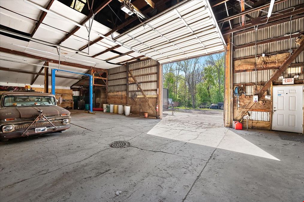 4376 Beecher Rd