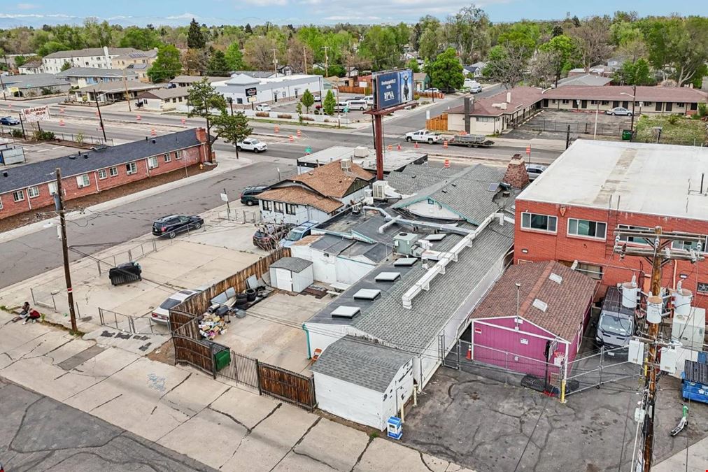 8710 E Colfax Ave