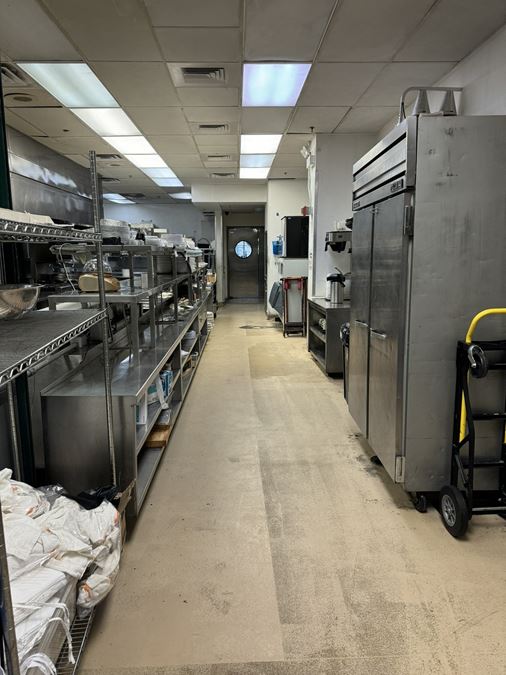 Park Tavern Business/Asset Sale Near United Center