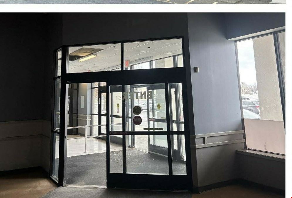 2231 Lebanon Valley Mall