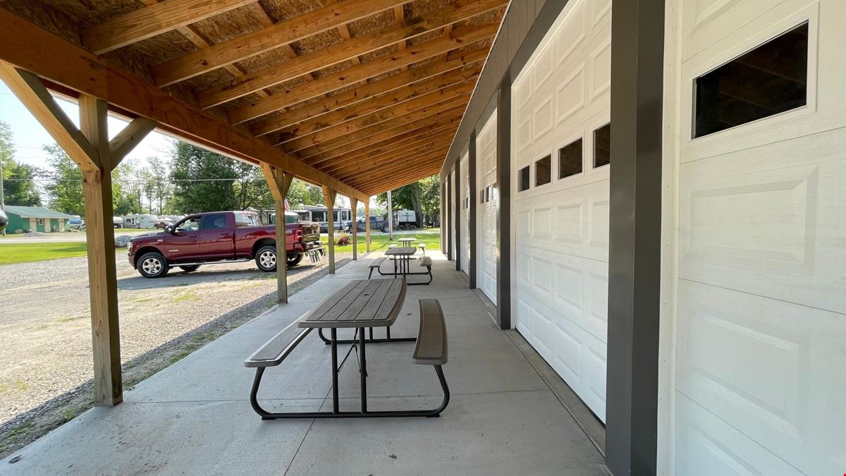 Pointe Au Gres Marina & Campground 