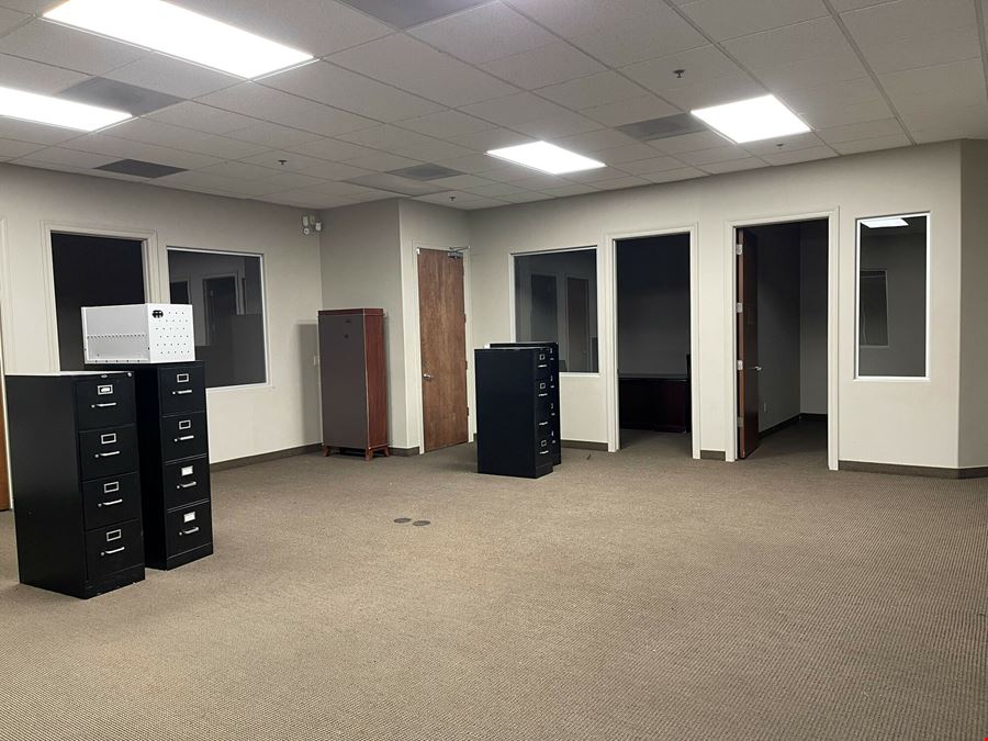 High Quality Office/Warehouse Space in Northeast Fresno, CA