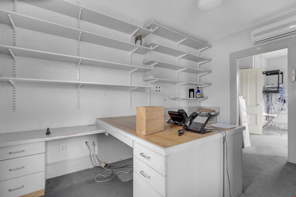 11 Mechanic St