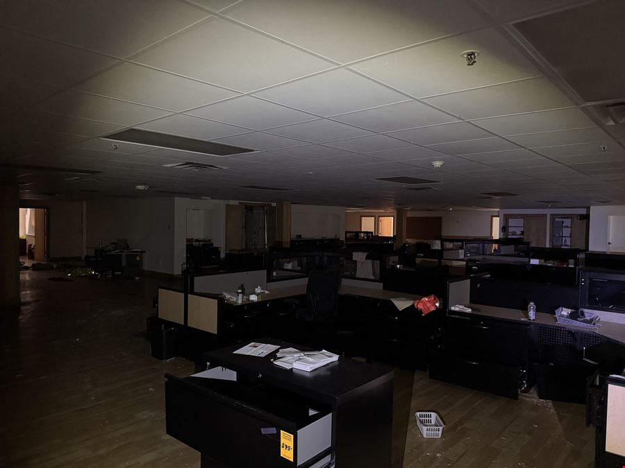 Distribution/Warehouse For Sale