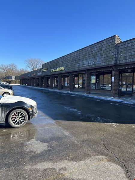Preview of commercial space at South East Corner of West Dundee And Milwaukee