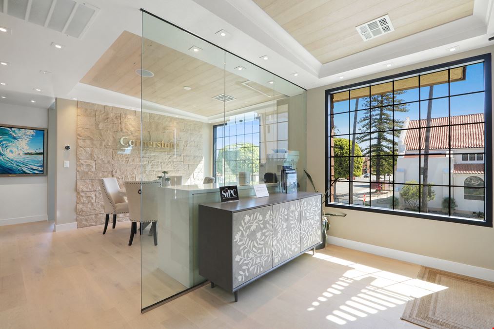 High Image Office Condo For Sale near Orange Circle