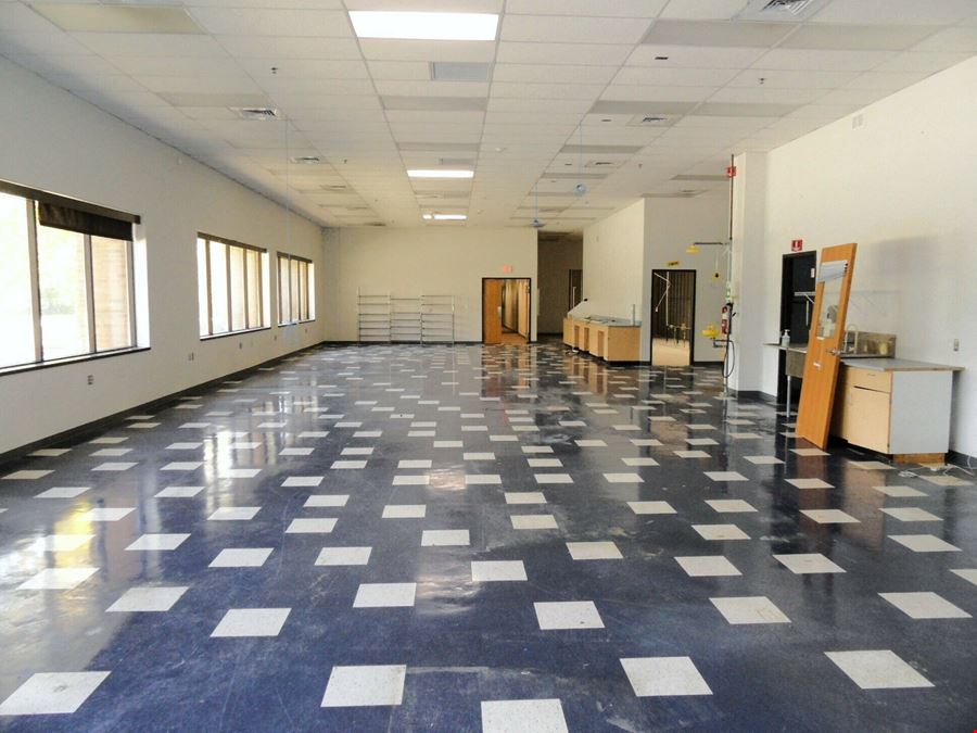 Flex / Office / Lab / High Tech Building for Sale or Lease in Ann Arbor