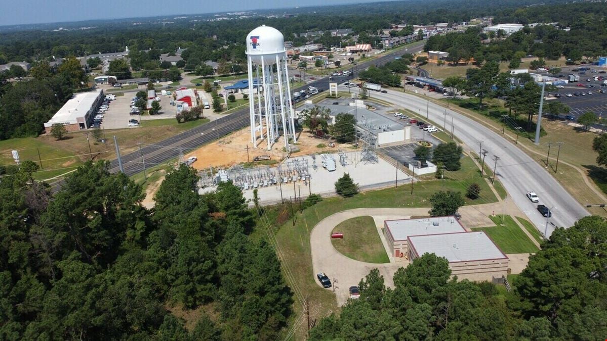 5113 TROUP HWY