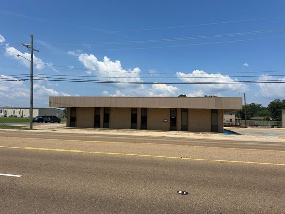 Preview of Office space for Rent at 3201 Armand Connector
