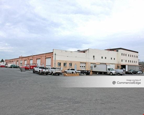 Preview of Industrial space for Rent at 842 Line Street