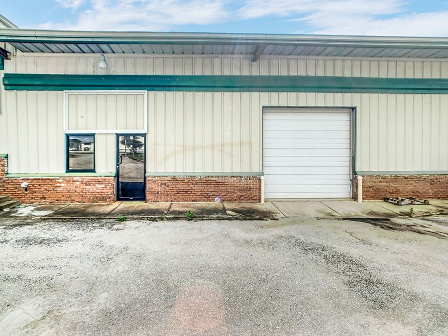 Metro Warehouse, Suite F