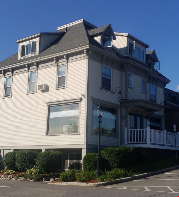 77 Main St