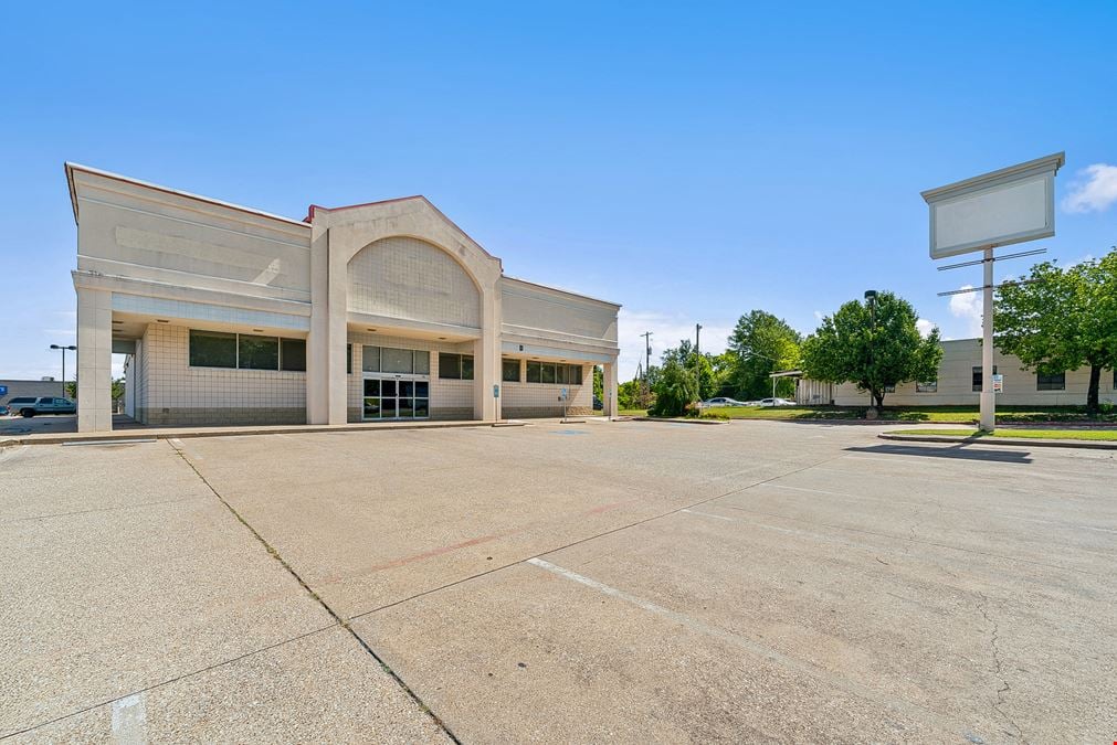11,200 SF Retail- Former CVS