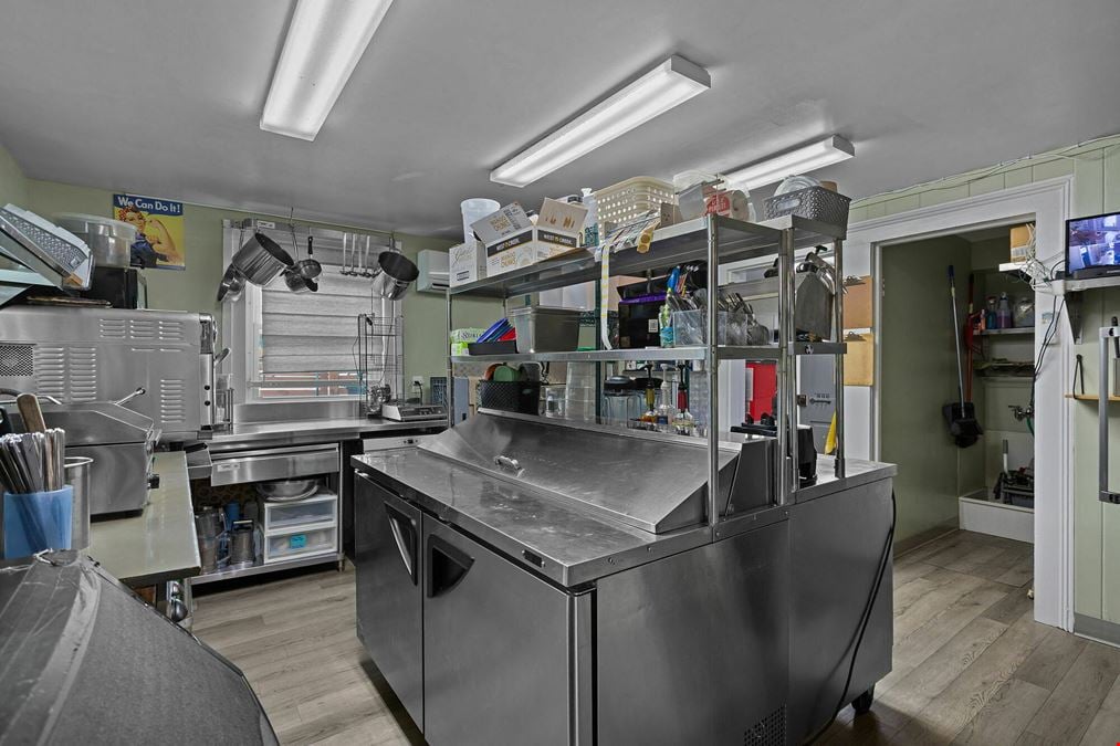 CORNER RETAIL OPPORTUNITY IN THE HEART OF BRIDGEWATER
