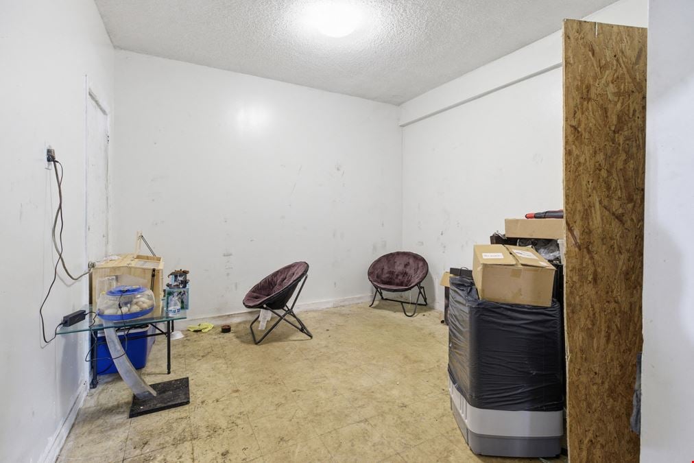 3232 Old Kings Rd