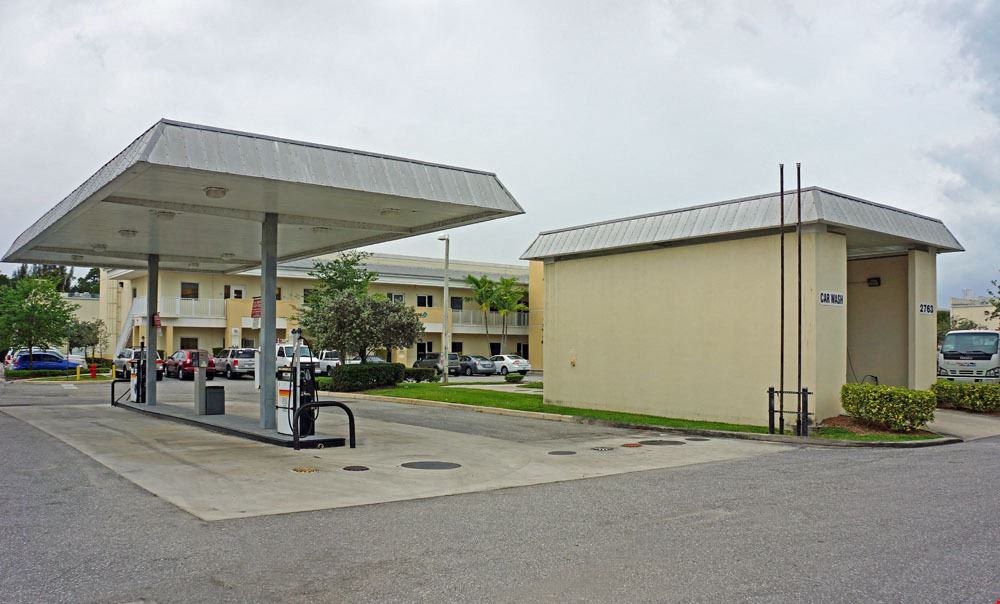 Contractors Business Park in Vista Center
